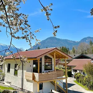 Ferienhaus Fuxbau Waldlounge, Ruhpolding